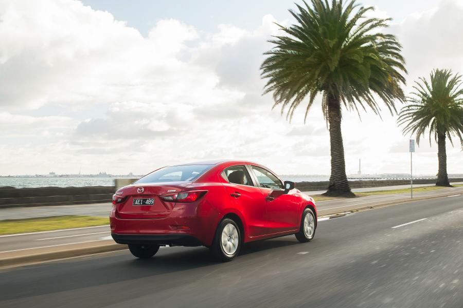  Mazda2 Sedan 2015 года  (AU) (фото 17 из 35)